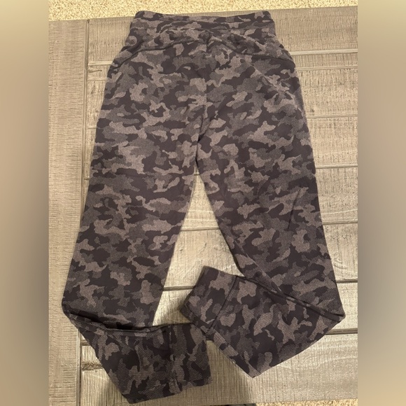 lululemon athletica Camouflage Track Pants - Black and Gray - Picture 3 of 3